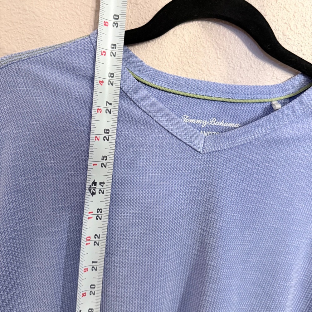 Tommy Bahama IslandZone Mens Medium Blue V-Neck T-Shirt Tencel Coolmax Blend - Picture 8 of 8